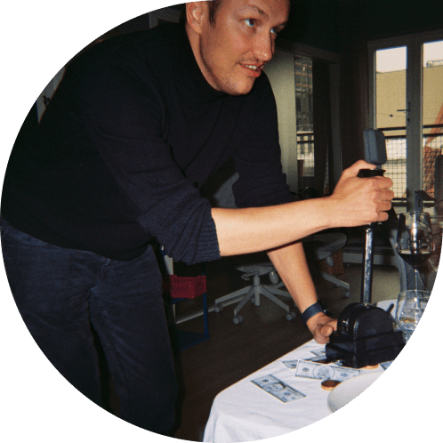 Bygget vår egen partyspak til kontoret