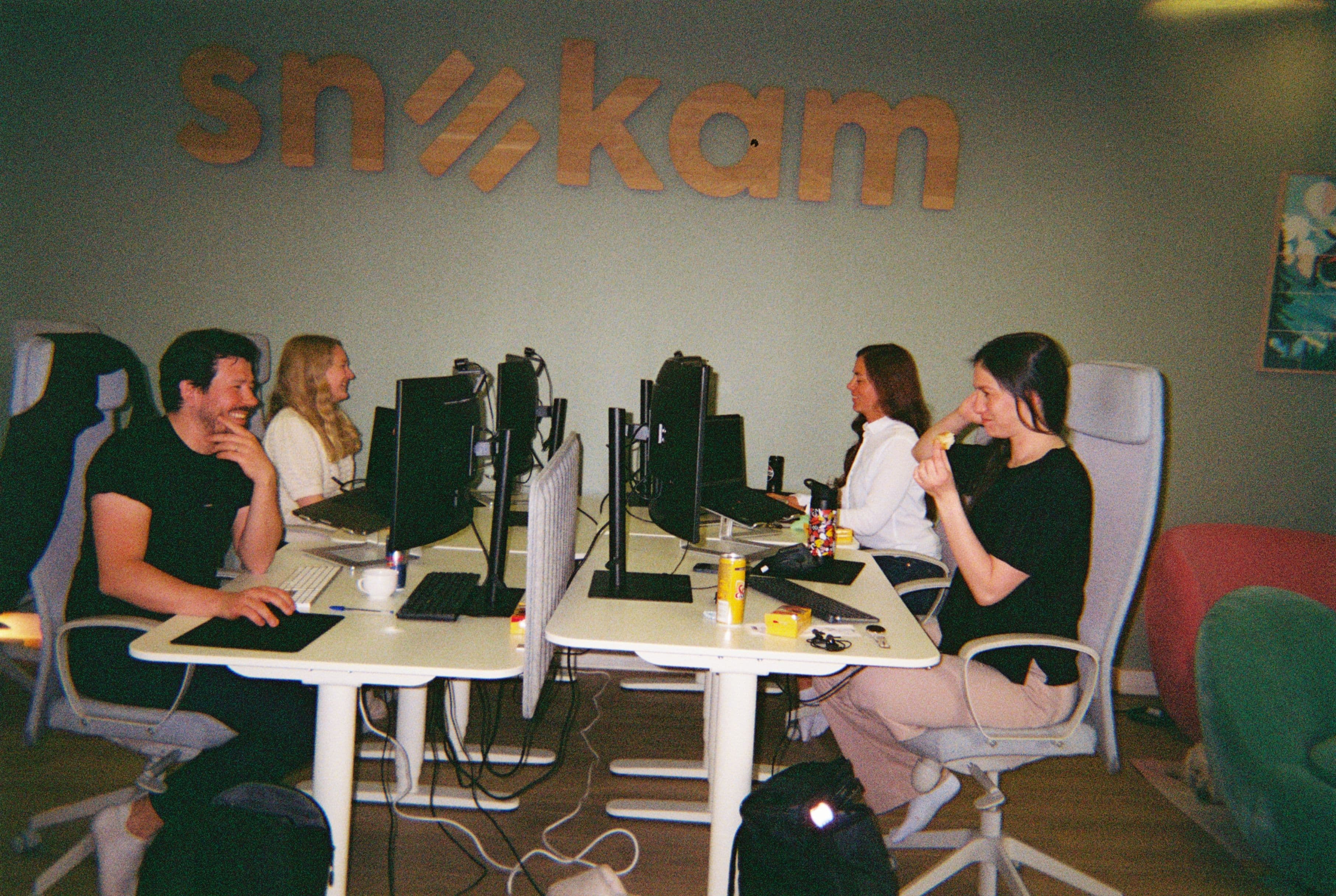 Driver selskapet som et softwareprosjekt der vi organiserer oss i spor og jobber i sprinter